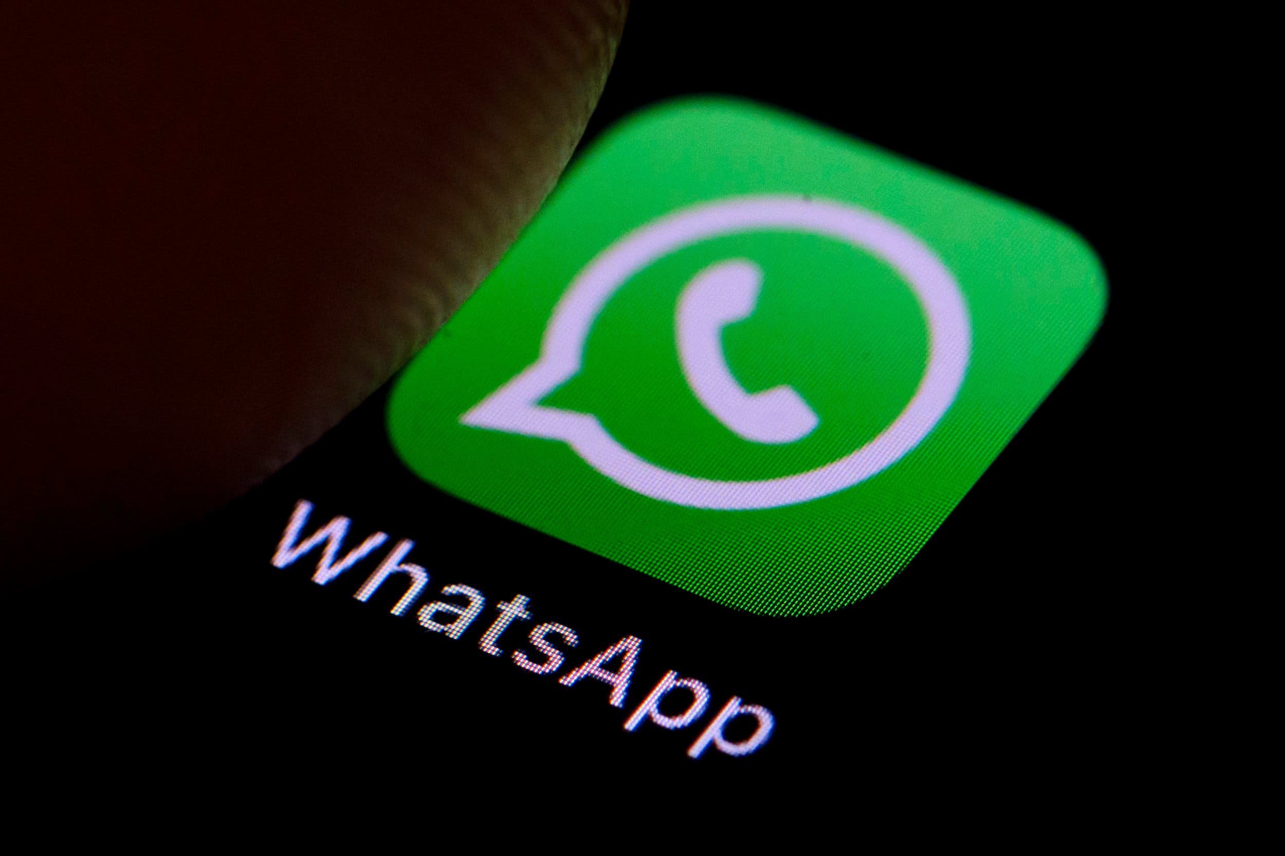 BANCOS DE DATOS PÚBLICOS O PRIVADOS